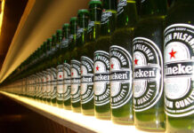 Hatezer embert rúg ki a Heineken, mert nem fogy elég sör