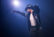Áprilisban érkezik a Michael Jackson-film és a hivatalos zenei album.