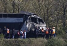 Franciaországban TGV ütközött teherautóval, egy ember meghalt