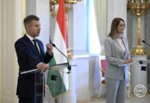 A Sándor-palotában egyeztettek a parlamenti pártok frakcióvezetői az energiaválságról